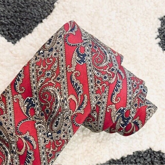 Vintage Christian Dior Silk Red Blue Taupe Paisley Stripe Print Designer Tie - Picture 3 of 8